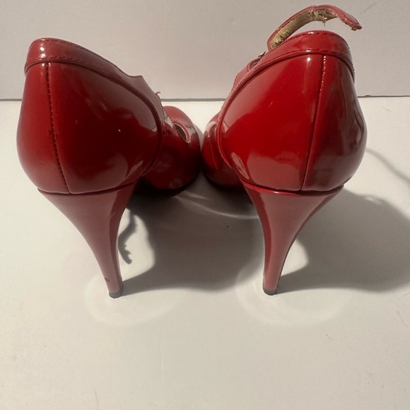 Elegant Red Vintage Nine West Women's Shoes - Picture 3 of 9